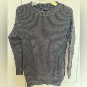 GAP Charcoal Knit Pullover
